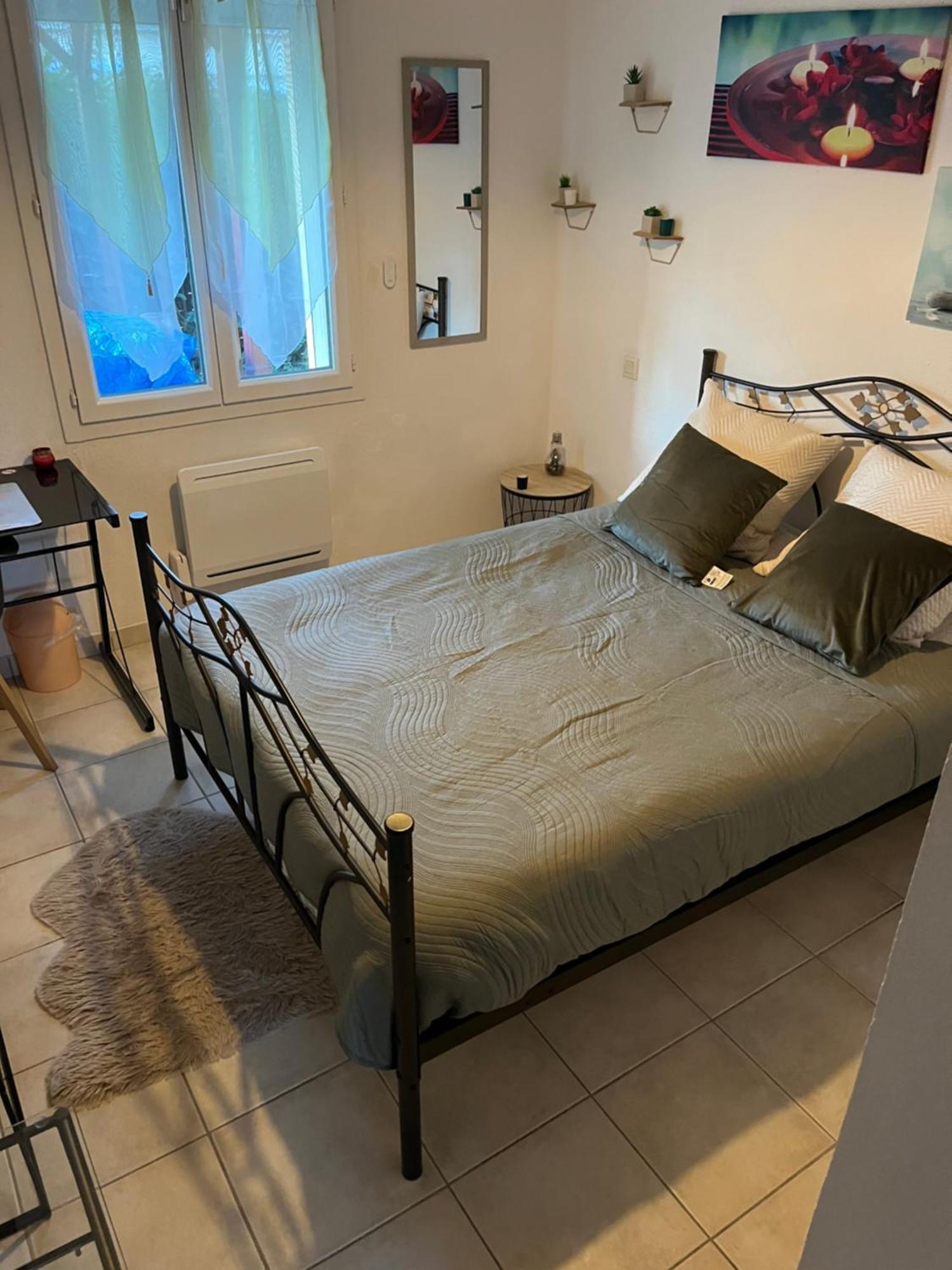 Chambre Zen Saint-Medard-de-Guizieres Eksteriør bilde