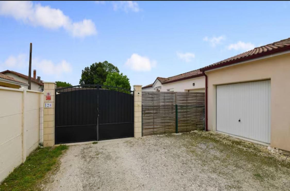 Chambre Zen Saint-Medard-de-Guizieres Eksteriør bilde