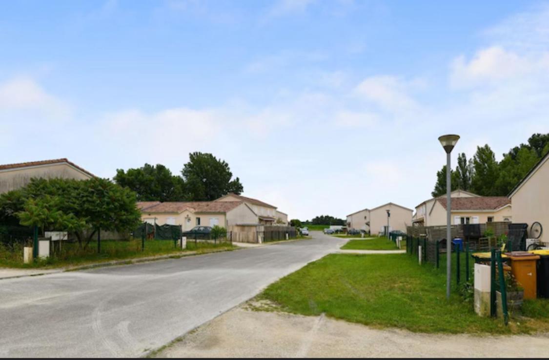 Chambre Zen Saint-Medard-de-Guizieres Eksteriør bilde